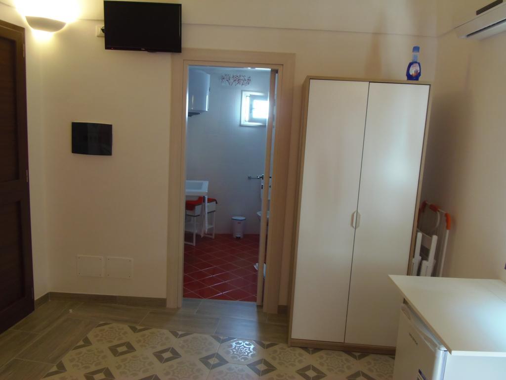 B&B Luiro Castellaneta Kamer foto